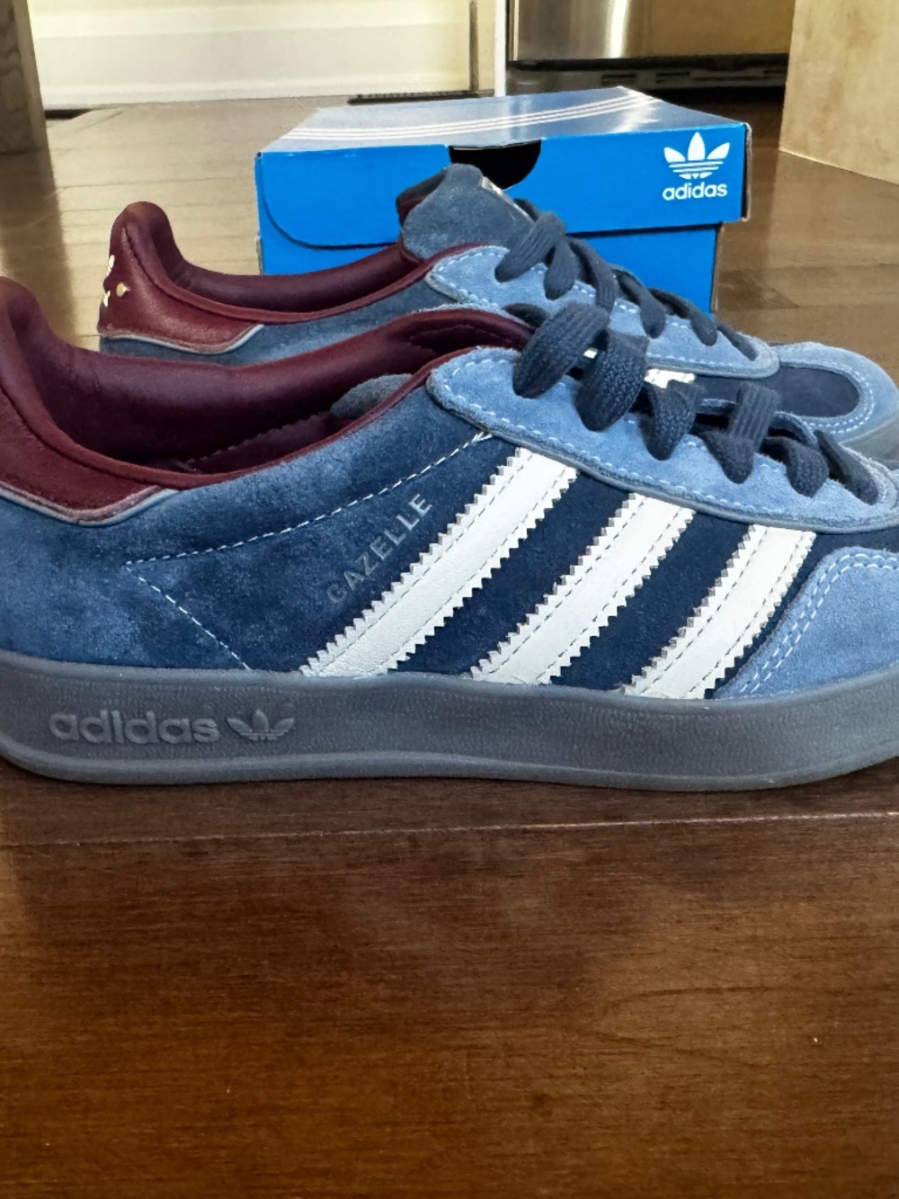 Rare Addidas Shoes - Handball Spezial.